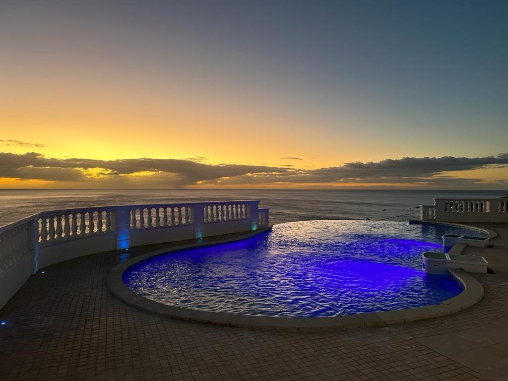 Eldorado Guesthouse & Car Rental Roseau Dış mekan fotoğraf