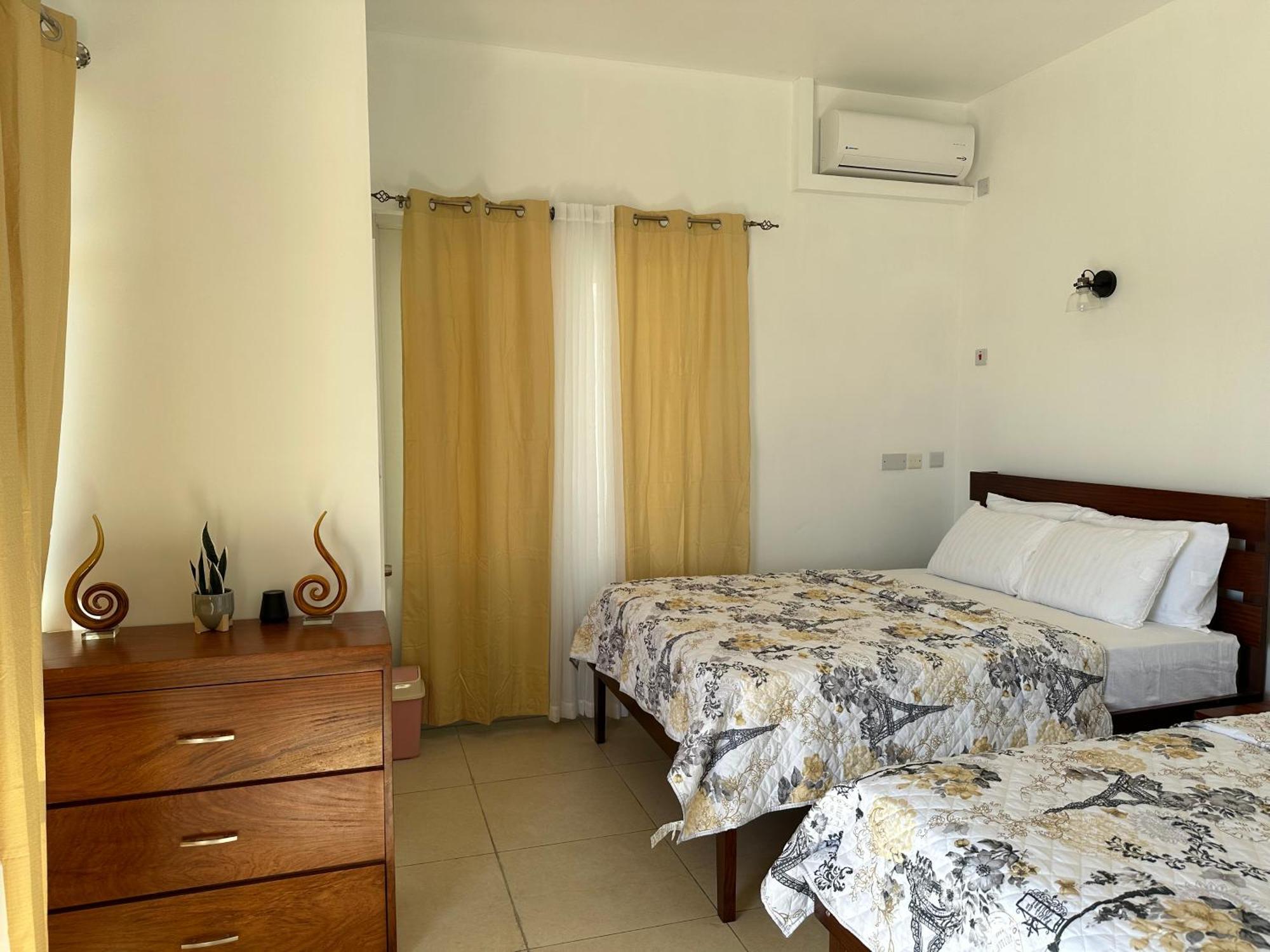 Eldorado Guesthouse & Car Rental Roseau Dış mekan fotoğraf